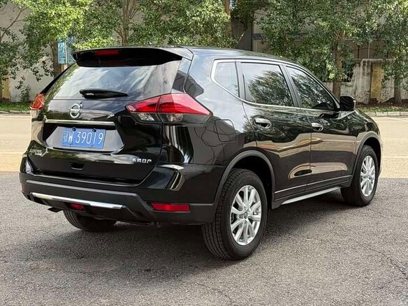 2023 Nissan X-Trail III Рестайлинг, чёрный - вид 3