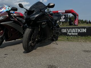 2006 Kawasaki ZX-10R Ninja, чёрный, 650000 рублей, вид 3
