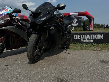 2006 Kawasaki ZX-10R Ninja, чёрный, 650000 рублей, вид 3