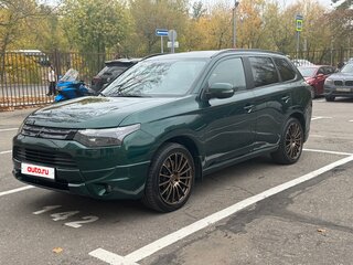 2013 Mitsubishi Outlander III, белый, 2000000 рублей, вид 1