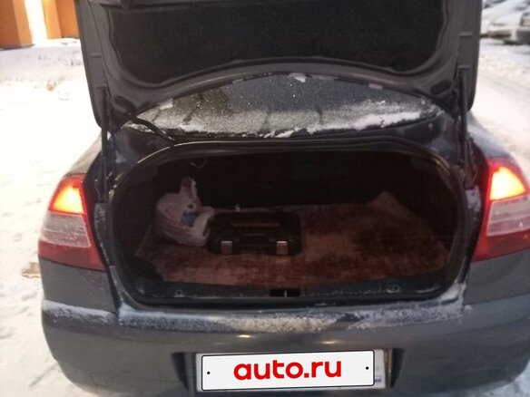 2006 Renault Megane II Рестайлинг, серый, 450000 рублей - вид 9