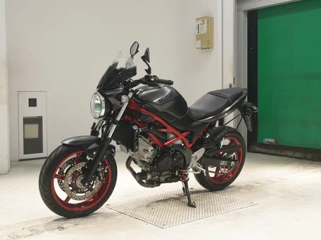 2021 Suzuki SV 650, серебристый, 680000 рублей, вид 3