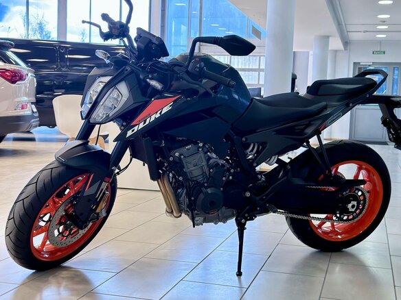2026 KTM 790 Duke, чёрный, 1150000 рублей - вид 9