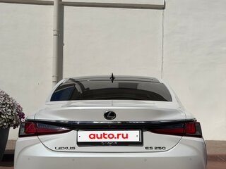 2019 Lexus ES 250 VII, белый, 4030000 рублей, вид 5