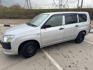 2015 Toyota Succeed I Рестайлинг, серебристый, 800000 рублей, вид 2