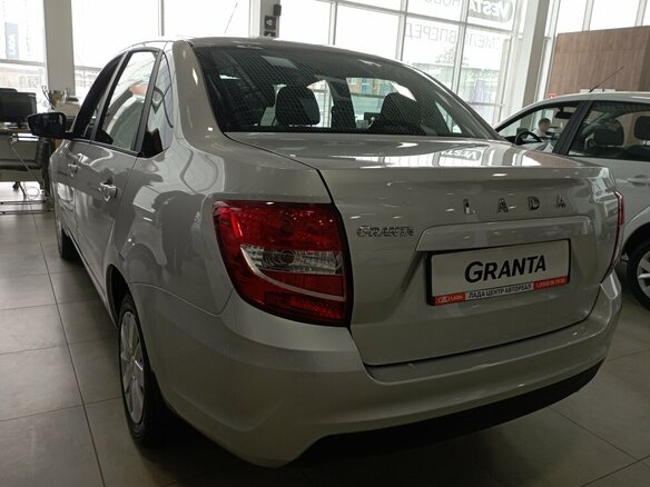 2026 Lada (ВАЗ) Granta I Рестайлинг, серебристый - вид 7