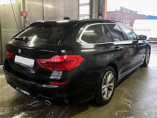 2019 BMW 5 серии 520d xDrive VII (G30/G31/G38), чёрный, 3050000 рублей, вид 4
