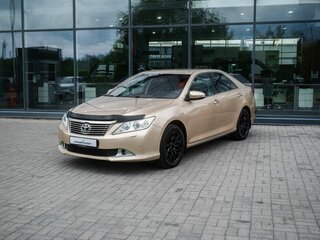 2012 Toyota Camry VII (XV50), бежевый, 1180000 рублей, вид 1