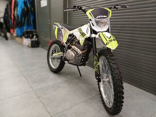 2025 BSE Z3, зелёный, 164990 рублей, вид 5