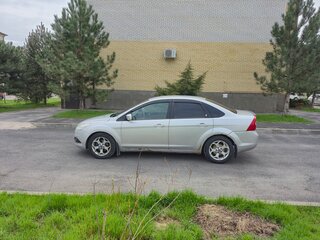 2008 Ford Focus II, серебристый, 400000 рублей, вид 4