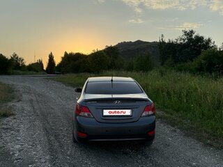 2012 Hyundai Solaris I, серый, 755000 рублей, вид 2