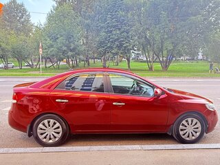 2011 Kia Cerato II, красный, 850000 рублей, вид 4