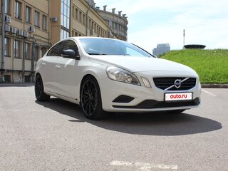 2013 Volvo S60 II, белый, 1599999 рублей, вид 4
