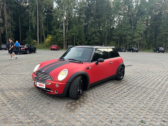 2006 Mini Hatch Cooper I (R50), красный, 525000 рублей - вид 9