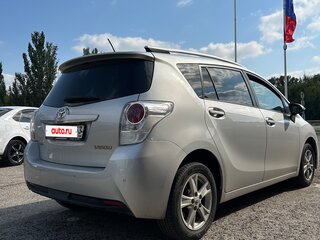 2013 Toyota Verso I Рестайлинг, серебристый, 1390000 рублей, вид 4