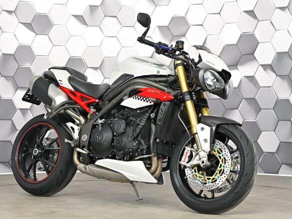 2016 Triumph Speed Triple, белый