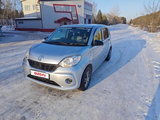 2018 Toyota Passo III, серебристый, 915000 рублей, вид 1