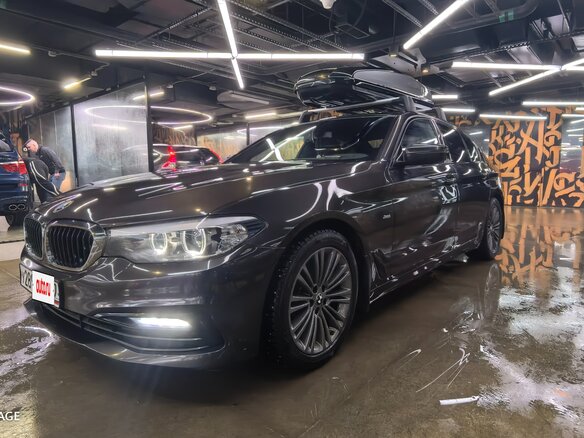2017 BMW 5 серии 520d VII (G30/G31/G38), коричневый, 3150000 рублей - вид 10