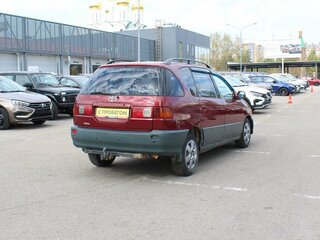 1997 Toyota Picnic I, красный, 219000 рублей, вид 2