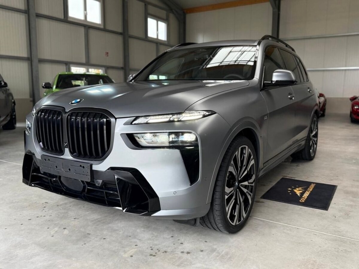 Открыть фотографии: BMW X7 I (G07) Рестайлинг