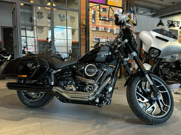 2024 Harley-Davidson Sport Glide, чёрный, 2750000 рублей - вид 3