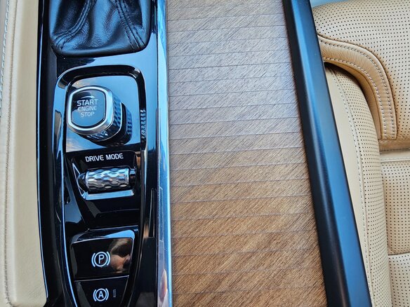 2017 Volvo XC90 II, белый - вид 35