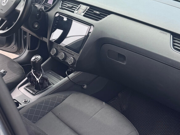 2019 Skoda Octavia III (A7) Рестайлинг, серый, 1450000 рублей - вид 5