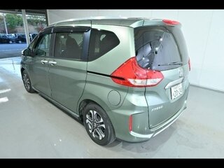 2020 Honda Freed II Рестайлинг, зелёный, 1300000 рублей, вид 3
