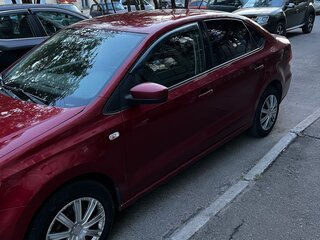 2016 Volkswagen Polo V Рестайлинг, красный, 800000 рублей, вид 5