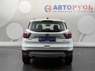 2017 Ford Kuga II Рестайлинг, белый, 1658000 рублей, вид 4