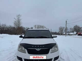 2011 Skoda Fabia II Рестайлинг, белый, 350000 рублей, вид 1