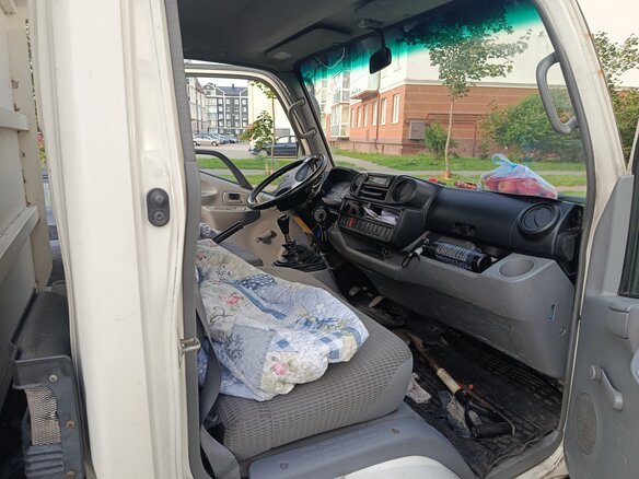 2014 Toyota Dyna, белый, 3000000 рублей - вид 19