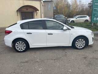 2013 Chevrolet Cruze I Рестайлинг, белый, 730000 рублей, вид 3