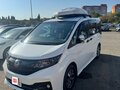 2017 Honda Stepwgn Spada V, белый, 2450000 рублей - вид 2