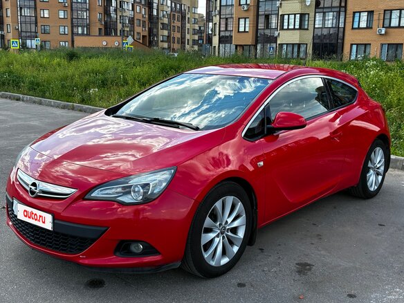 2014 Opel Astra GTC J Рестайлинг, красный, 990000 рублей