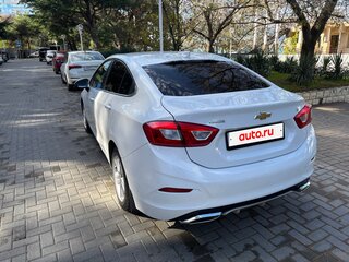 2017 Chevrolet Cruze II, белый, 1125000 рублей, вид 1