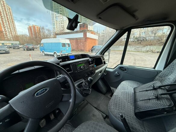 2011 Ford Transit, белый, 1100000 рублей - вид 8