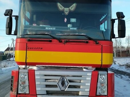 2002 Renault Magnum, красный, 2200000 рублей, вид 1