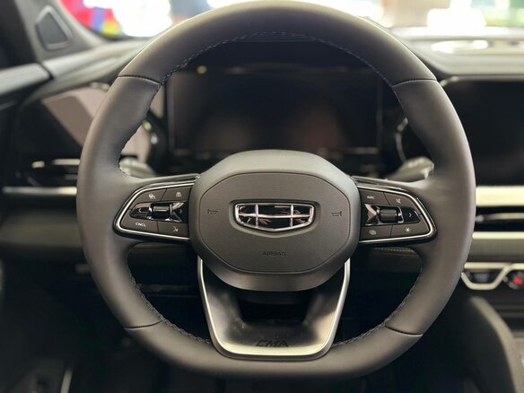 2026 Geely Monjaro I, серый, 4238990 рублей - вид 8