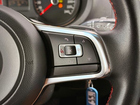 2019 Volkswagen Polo V Рестайлинг, бежевый, 949000 рублей - вид 16