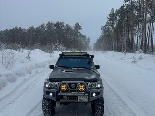 2002 Nissan Patrol V (Y61), серый, 2000000 рублей, вид 4