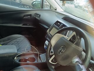 2016 Toyota Prius IV (XW50), чёрный, 1300000 рублей, вид 3