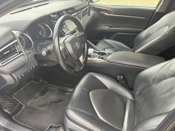 2018 Toyota Camry VIII (XV70), чёрный, 2250000 рублей - вид 8