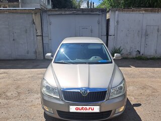 2013 Skoda Octavia II (A5) Рестайлинг, серый, 900000 рублей, вид 1