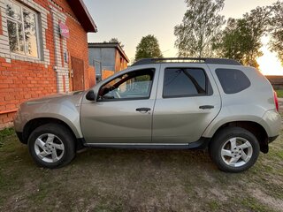 2014 Renault Duster I, бежевый, 700000 рублей, вид 3