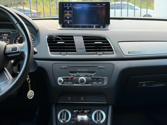 2013 Audi Q3 I (8U), чёрный - вид 20