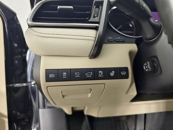 2019 Toyota Camry VIII (XV70), чёрный, 2689000 рублей - вид 15