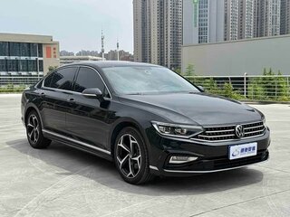 2023 Volkswagen Magotan B8 Рестайлинг, чёрный, 1590000 рублей, вид 3
