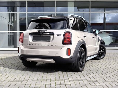 2022 Mini Countryman Cooper II Рестайлинг, белый, 2650000 рублей, вид 3
