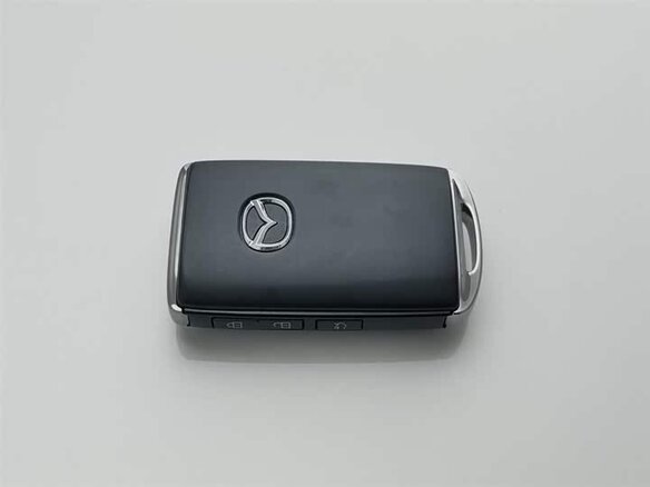 2024 Mazda 3 Axela IV (BP), белый, 2000000 рублей - вид 22